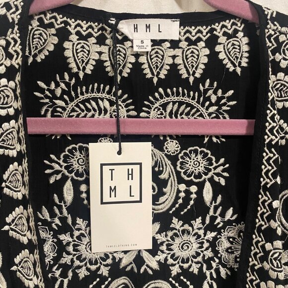 THML Maura Embroidered Black White Boho Kimono NWT Size S - Picture 5 of 10